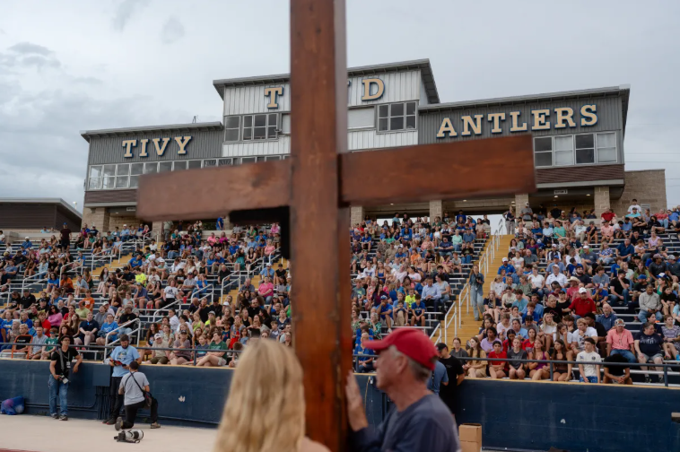 Kerrville flood victims vigil - Texas Tribune.png