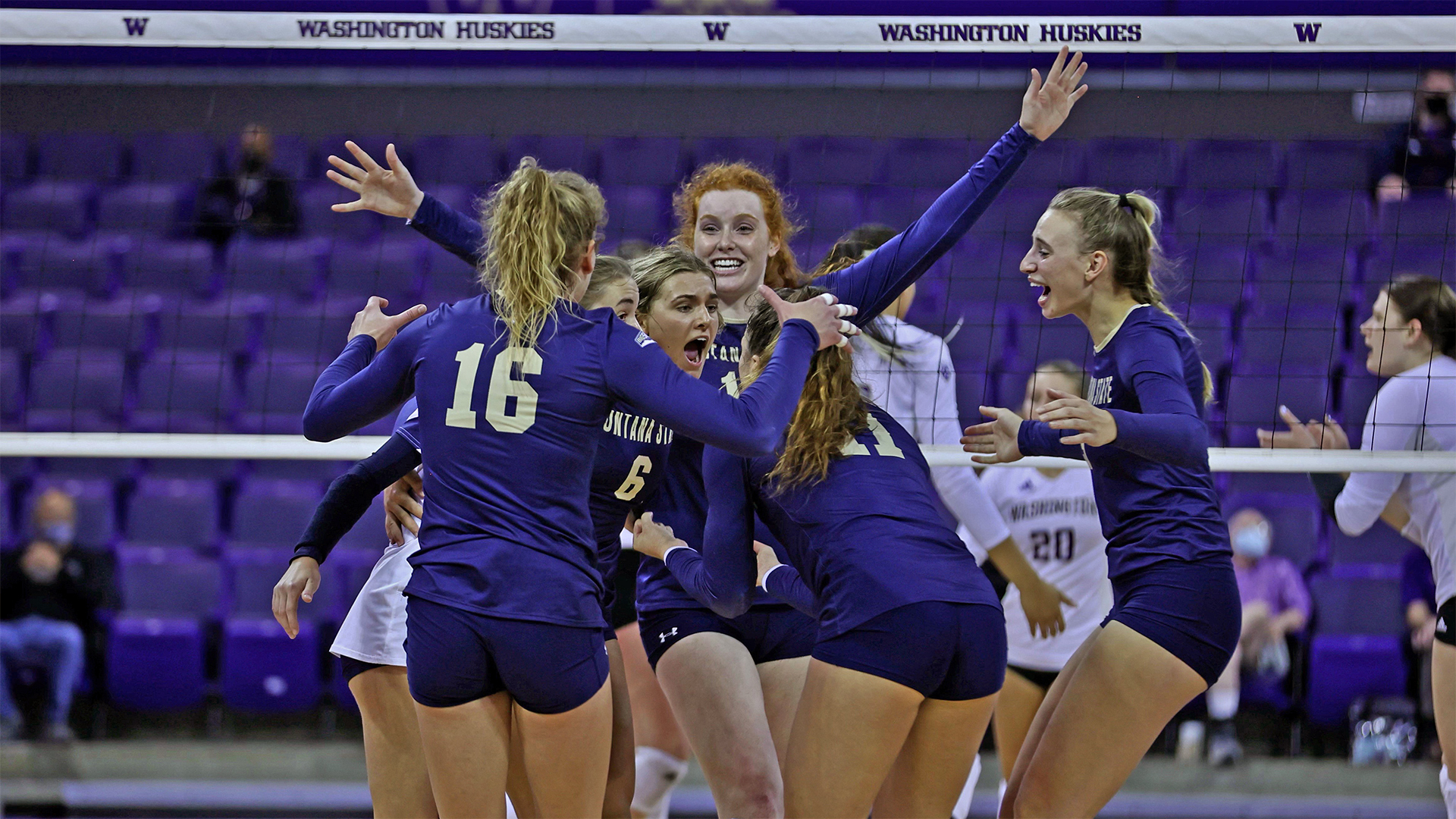 MSU UW volleyball celebrate.jpg