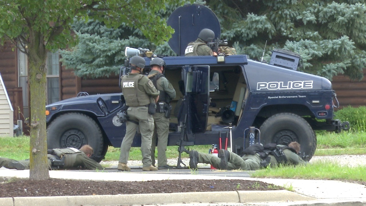 ARMED STANDOFF 08262023.jpg