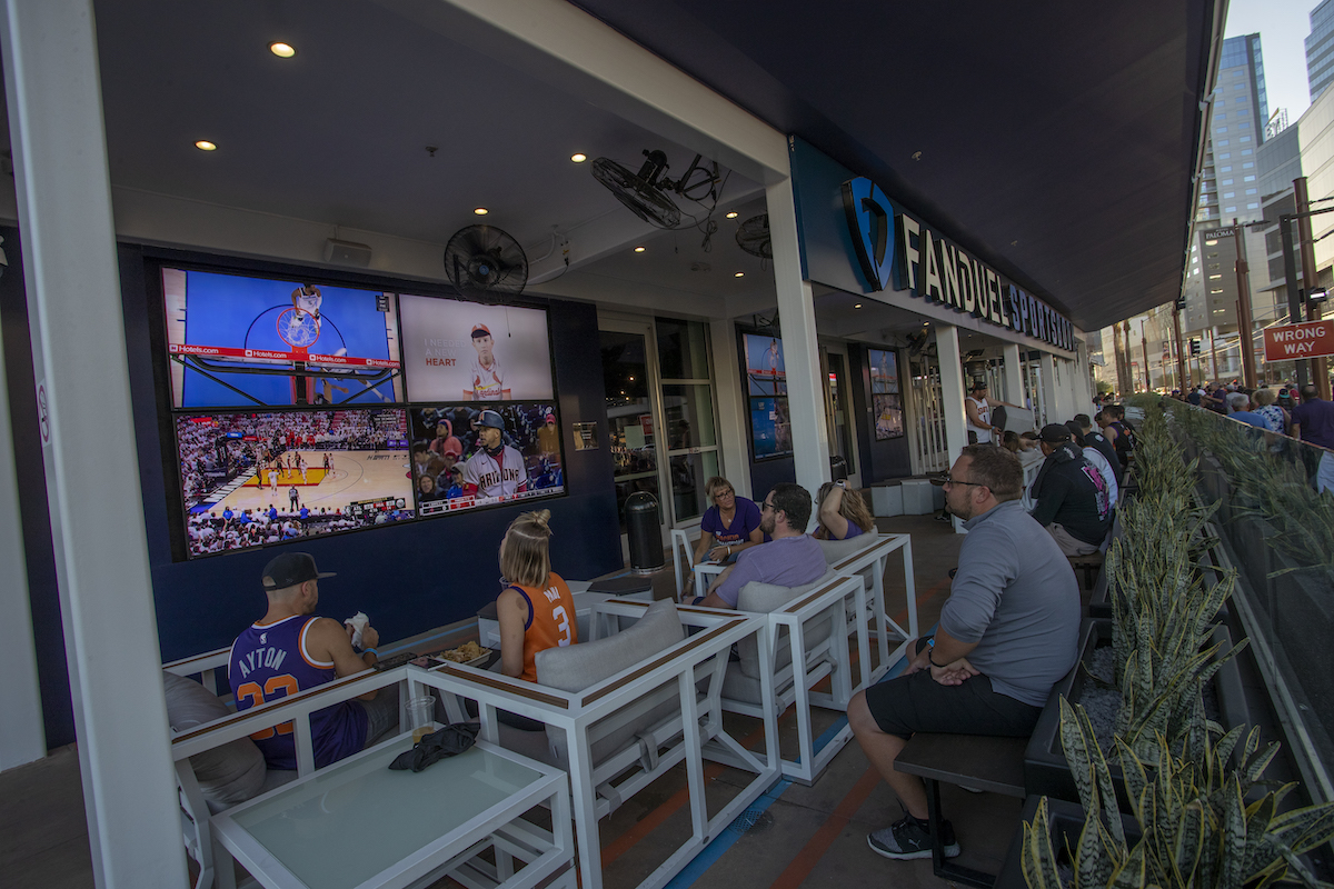 FanDuel sportsbook.jpg