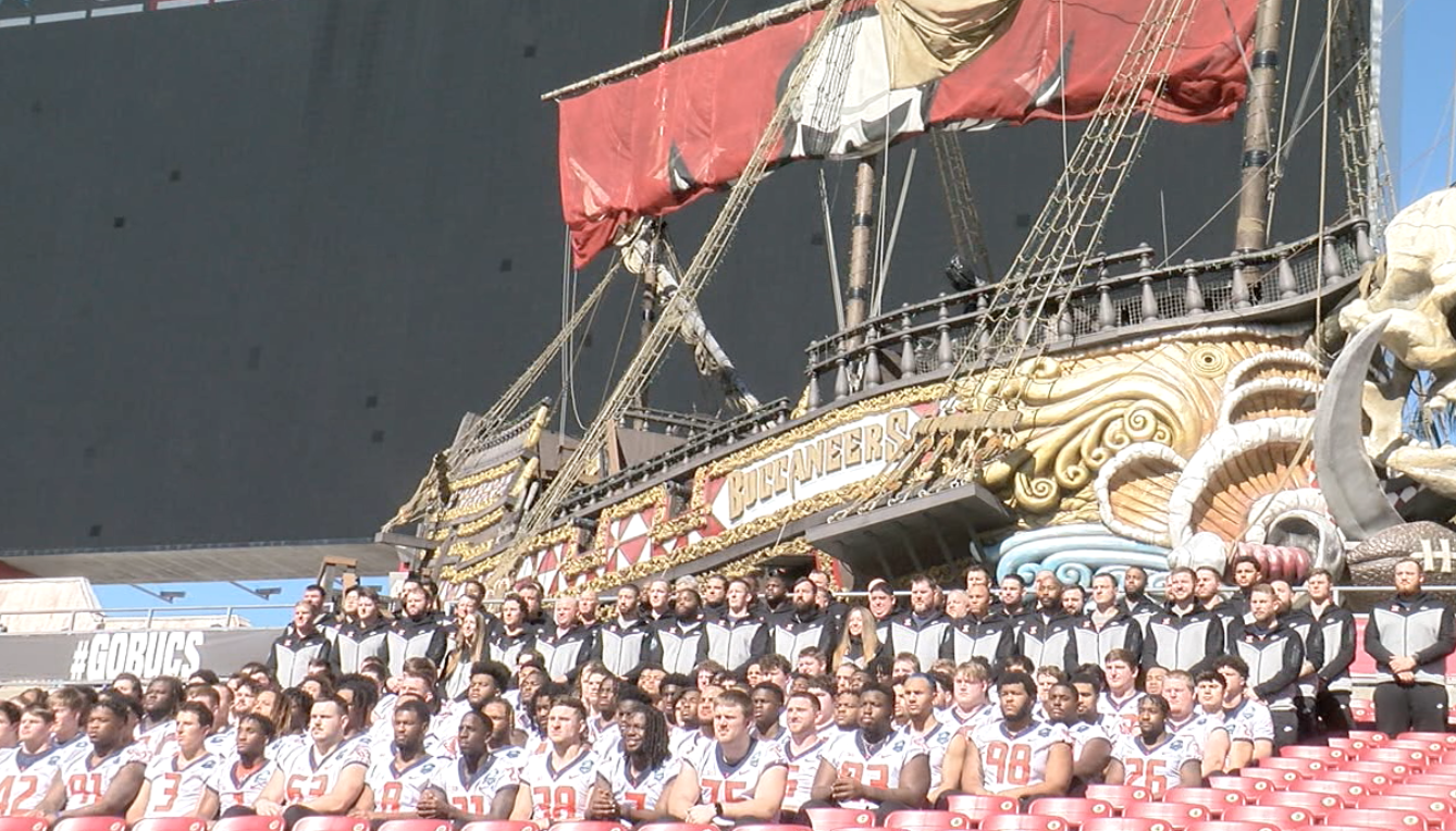 Illinois Football 2.png