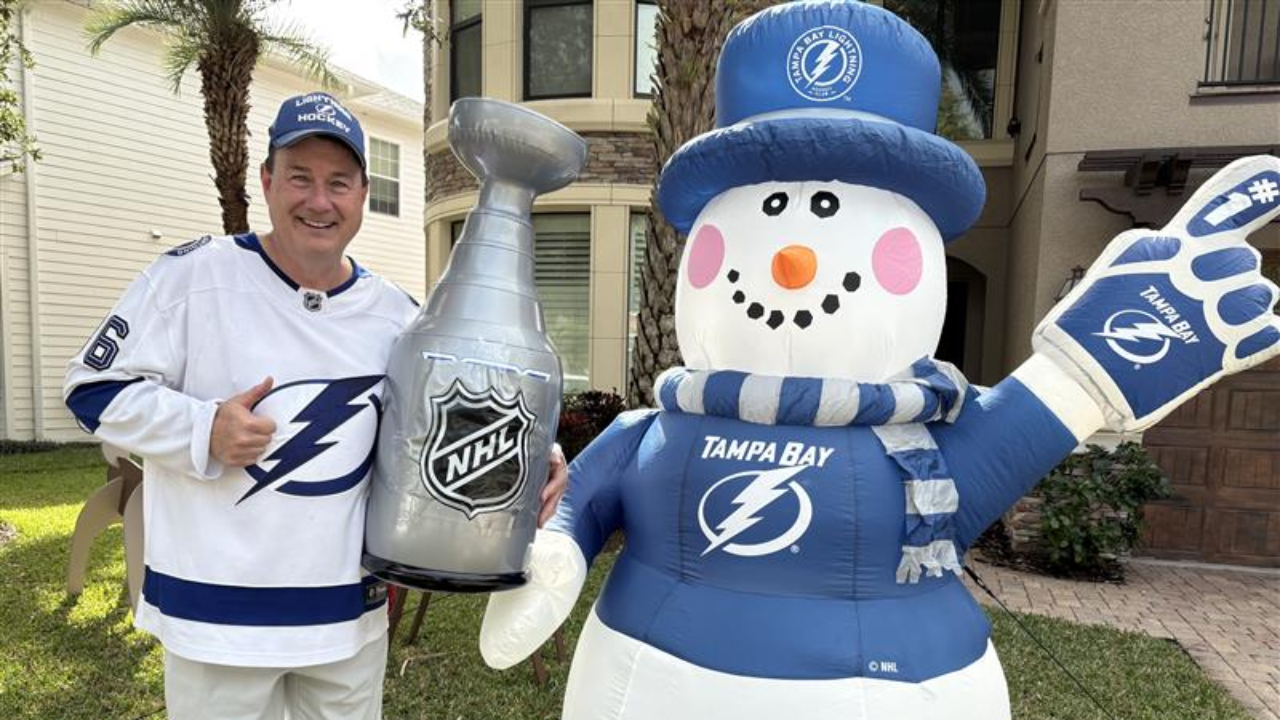 lightning fan snowman.png