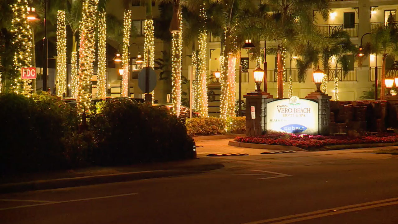 Christmas Parade Vero Beach 2022 Elderly Couple Still Hospitalized After Being Struck By Dui Suspect At Vero  Beach Christmas Parade