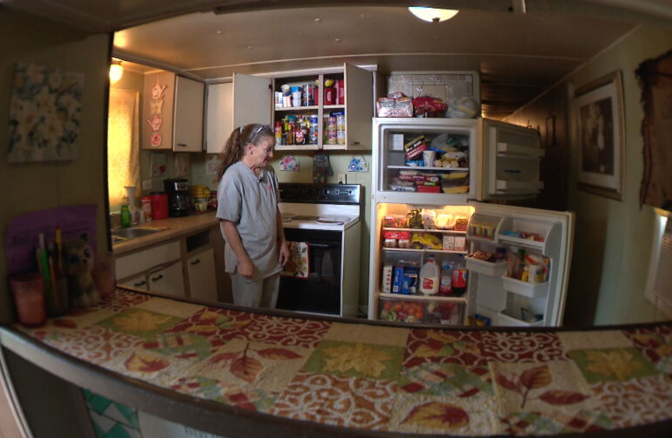 Good Samaritans fill grandmother's pantry and fridge