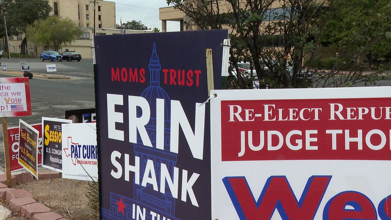 Campaign signs 