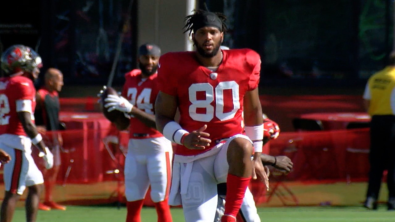 OJ HOWARD.jpg