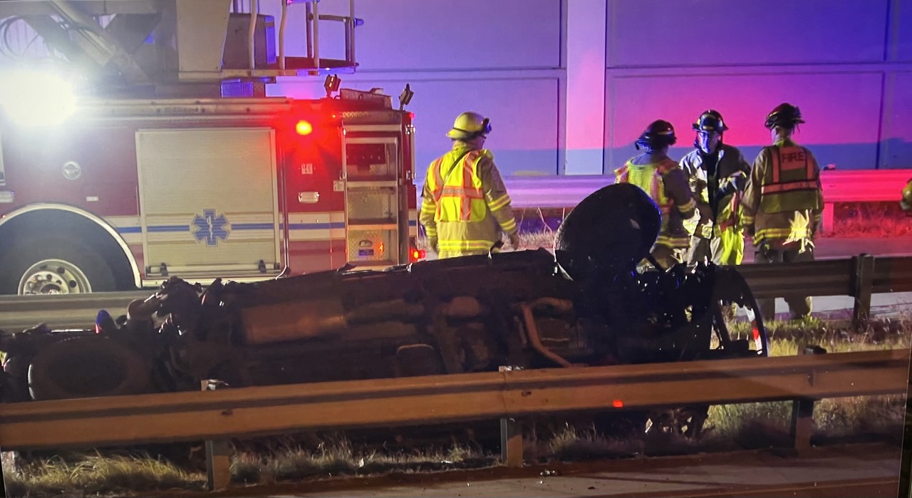 3 injured in I-25 off-ramp rollover crash overnight near Downtown Colorado Springs