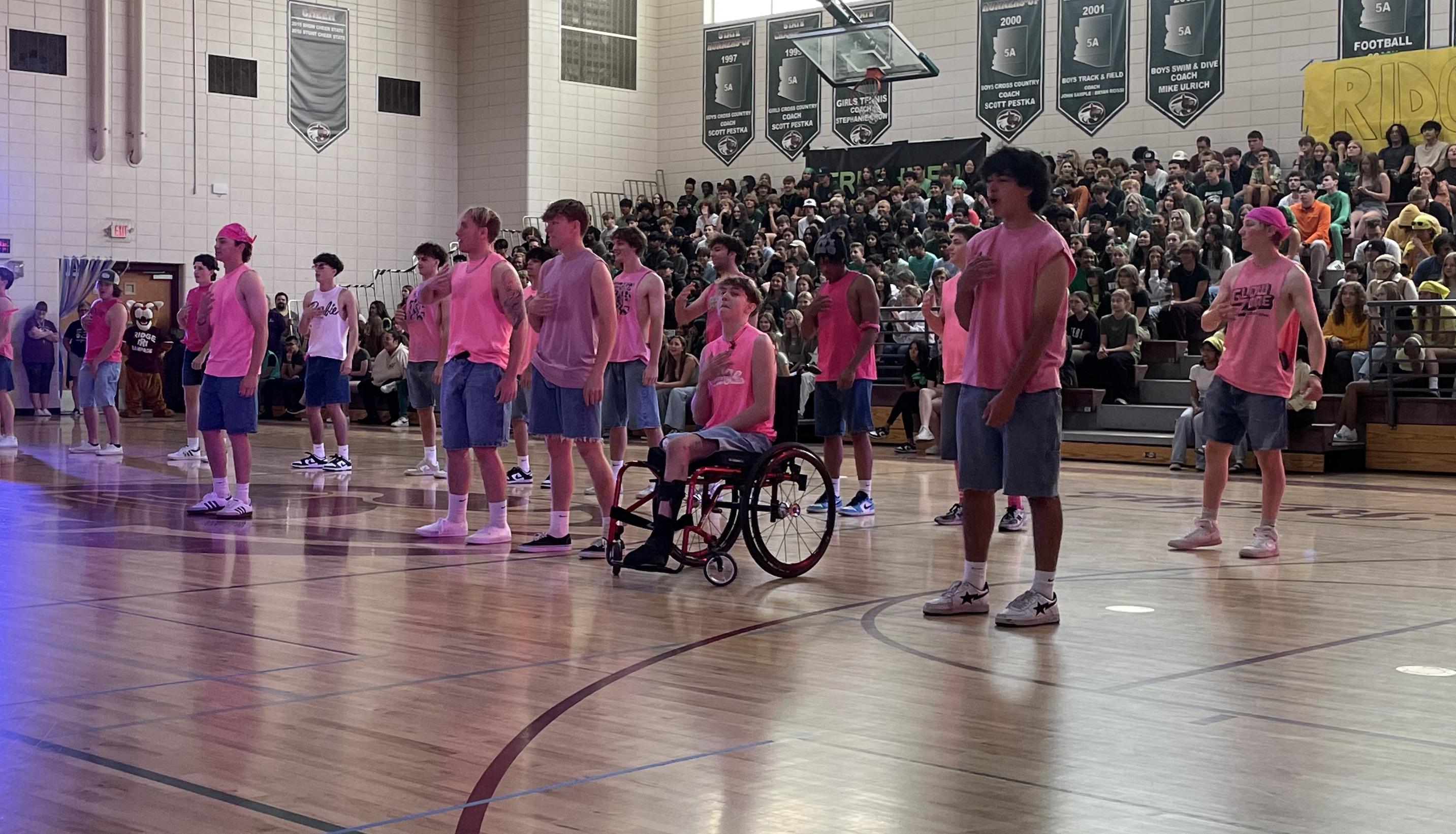 Mountain Ridge HS student performs in senior dance months after amputation