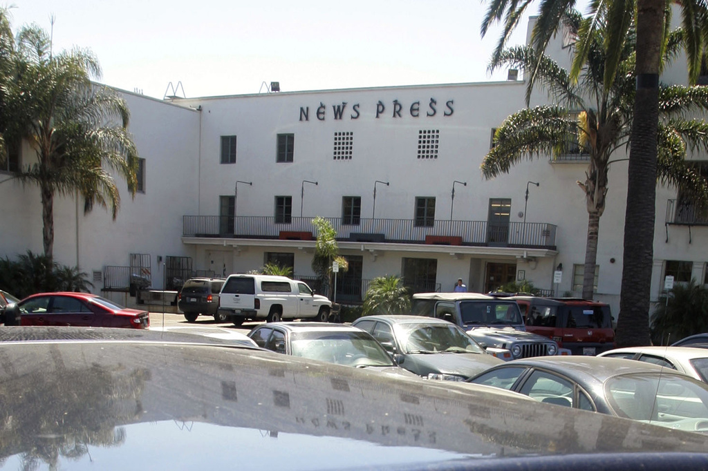 CORRECTION California Newspaper Shuts Down