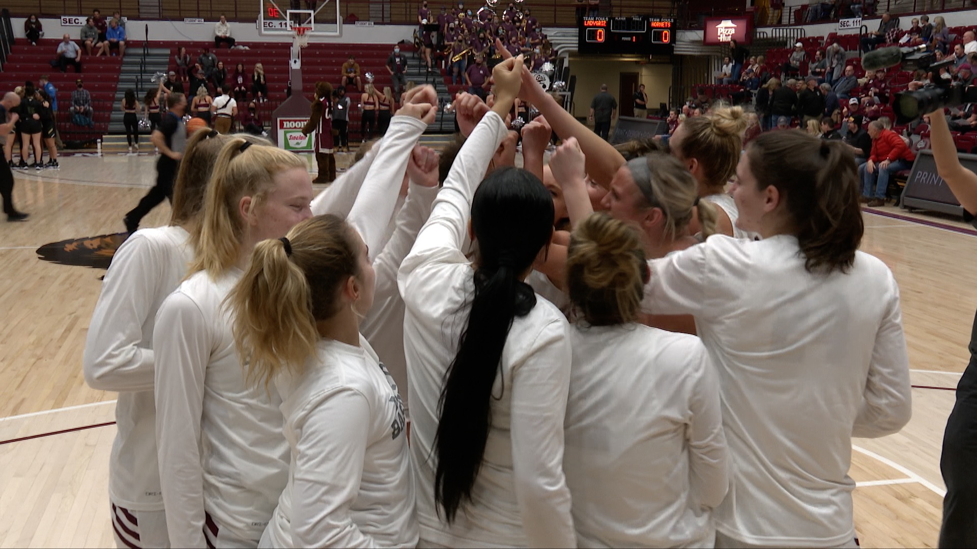 Montana Lady Griz vs Sac State.jpg