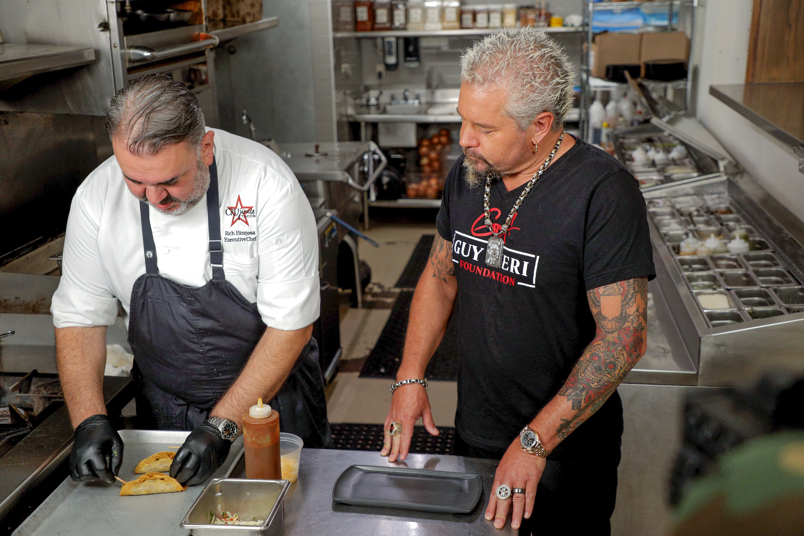CRUjiente TACOS from Phoenix, Arizona to be on Food Network's 'Drive-Ins and Dives.’