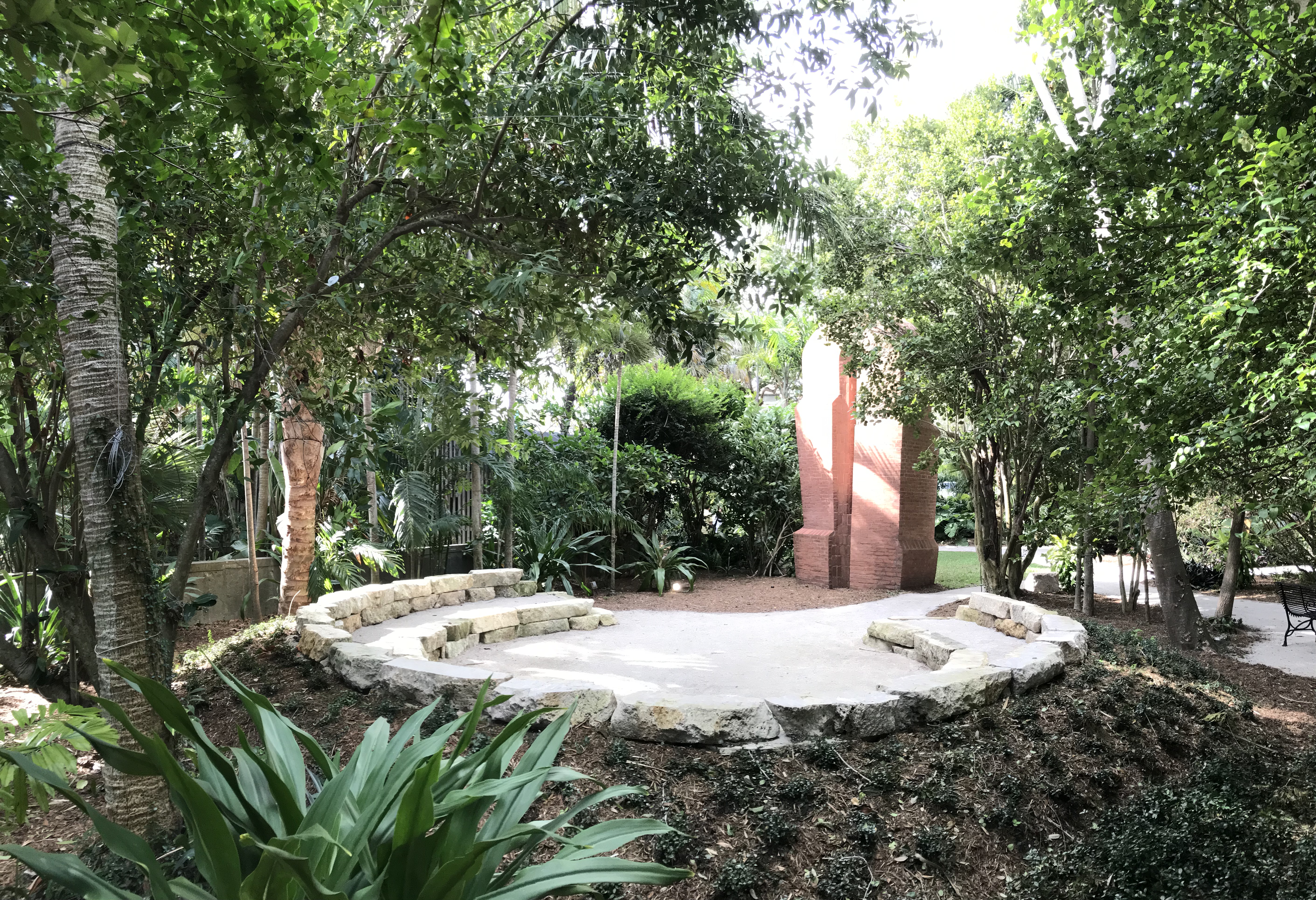 Ann Norton Sculpture Garden's outdoor classroom.