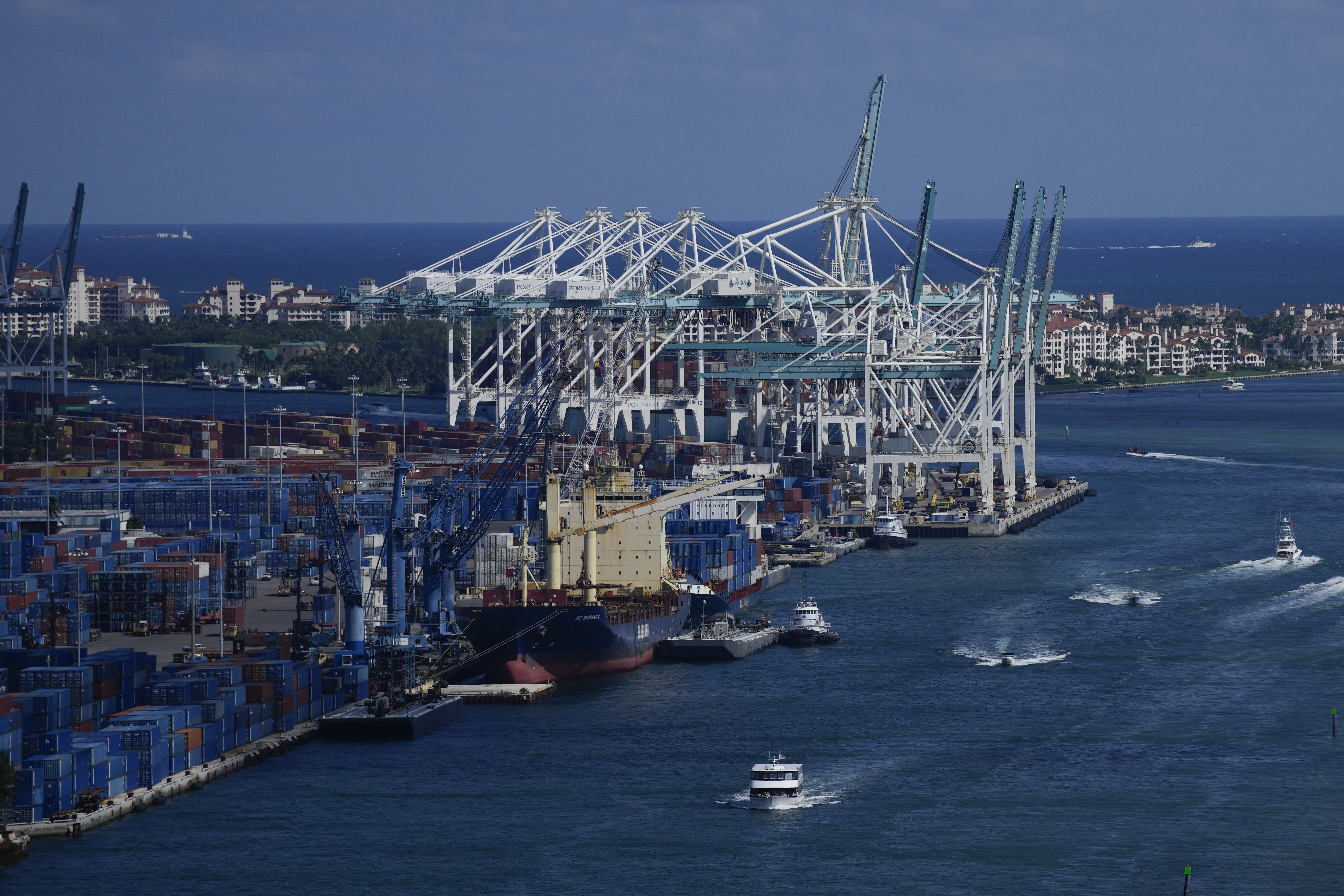 DeSantis: Florida's seaports open, ready to meet holiday demands
