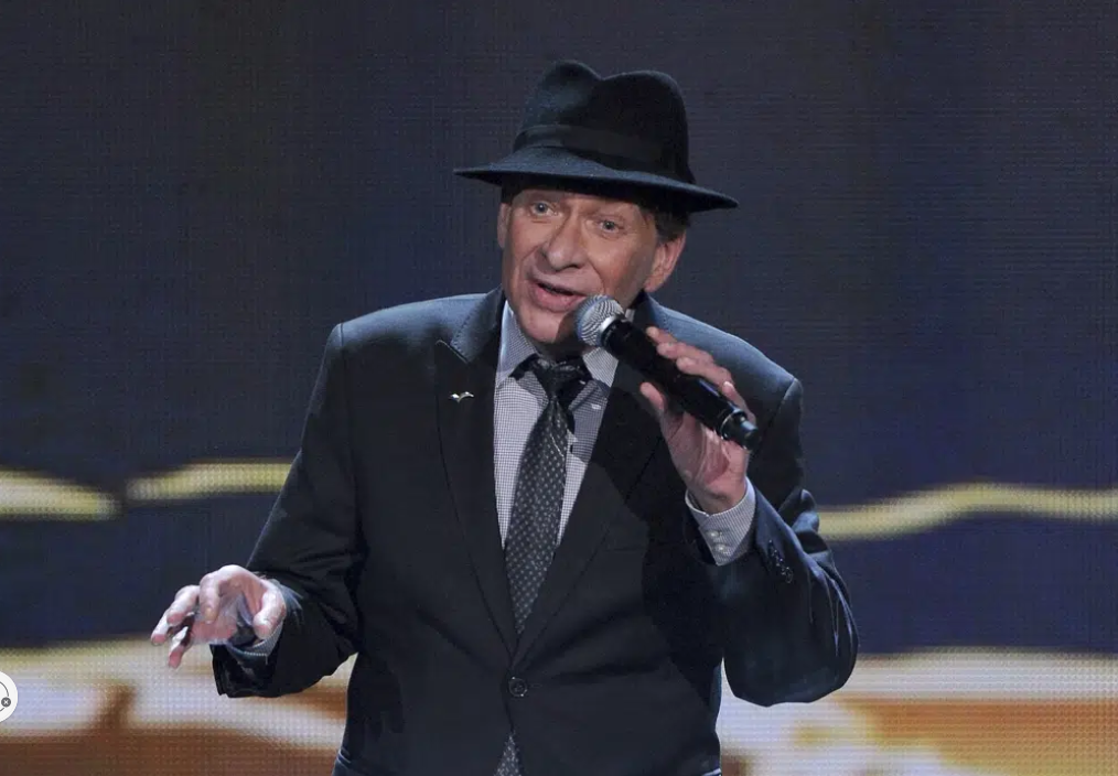 Singer dies.png