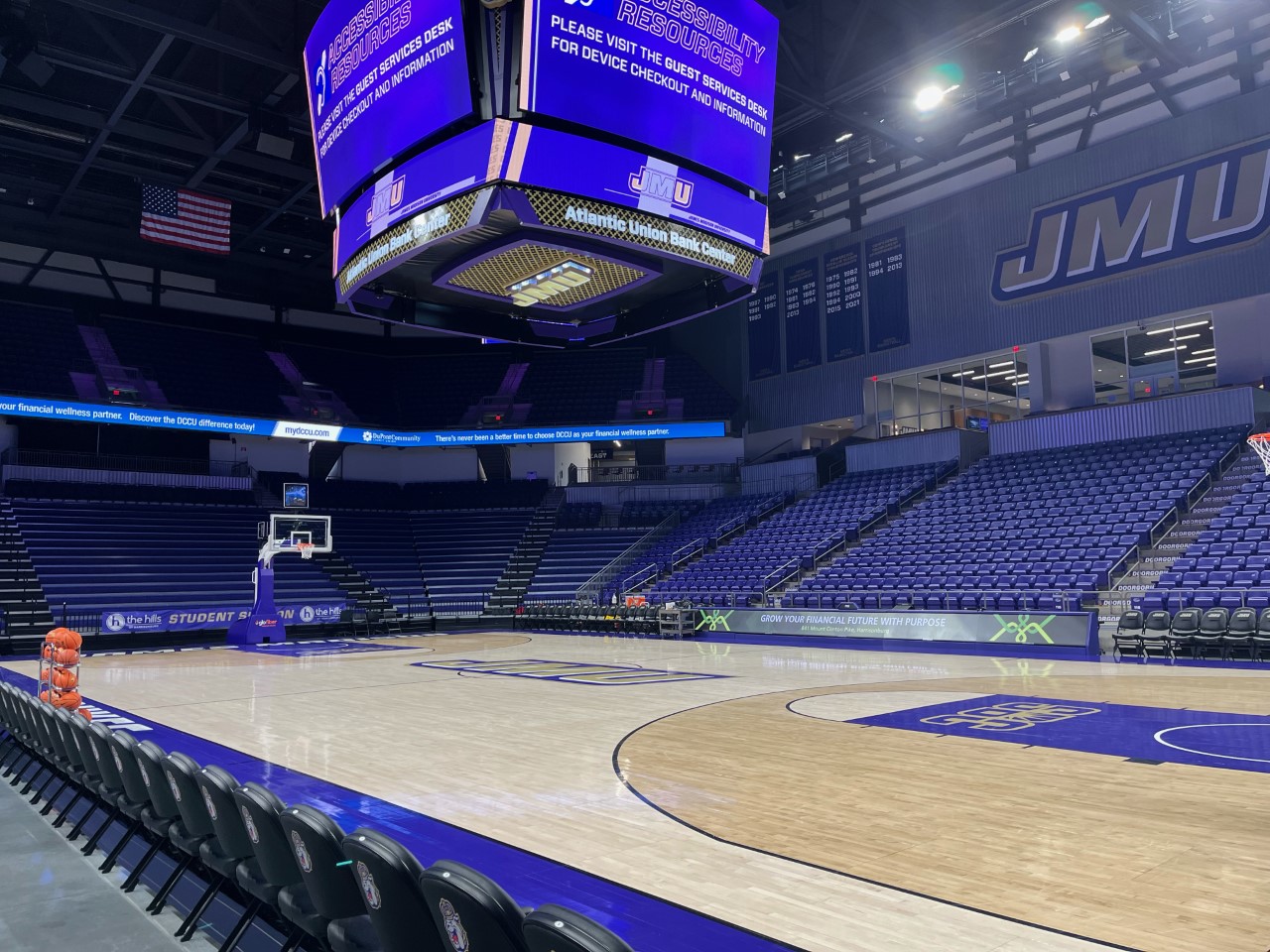 JMU basketball court 
