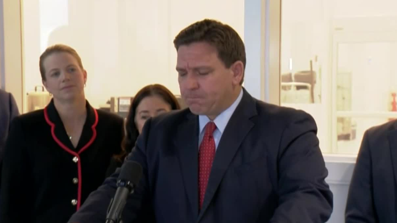 Florida Gov. Ron DeSantis speaks at a news conference in Kissimmee on Jan. 5, 2022.jpg