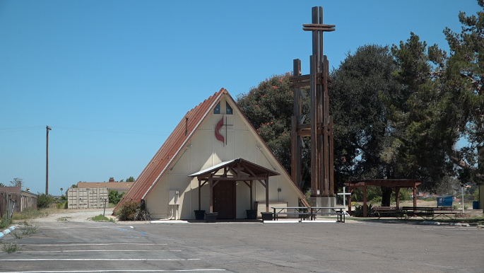 A controversial Chula Vista affordable housing project moves forward, despite neighbor opposition at Park Hills Methodist Church.