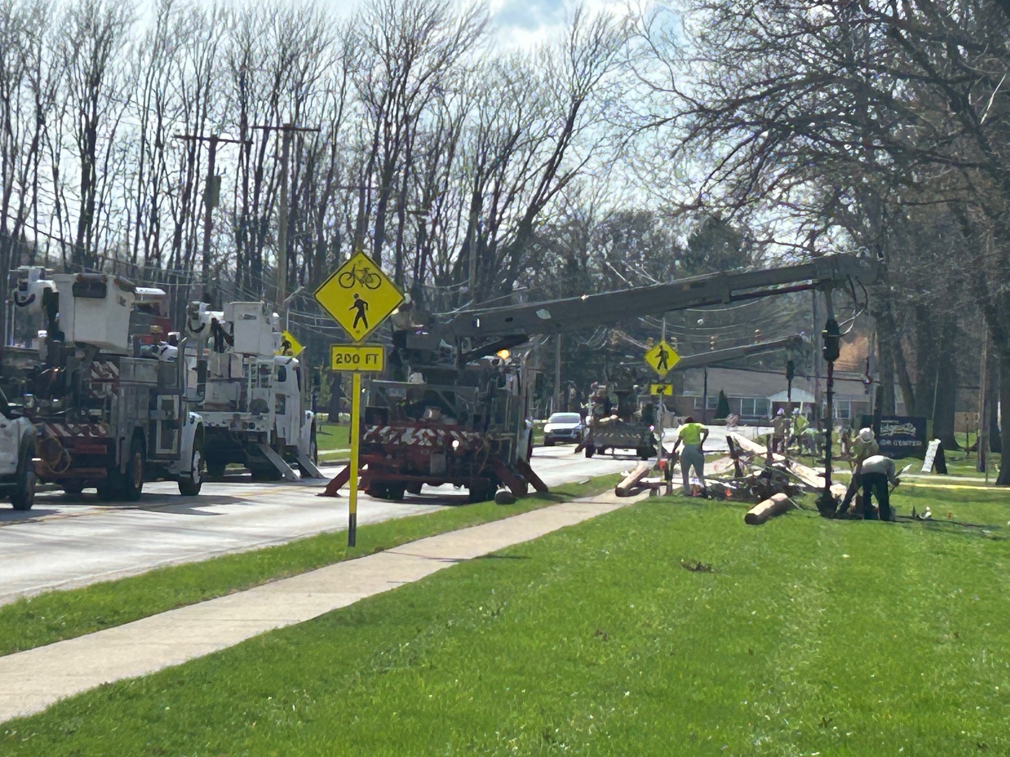 First Energy Crews North Ridgeville