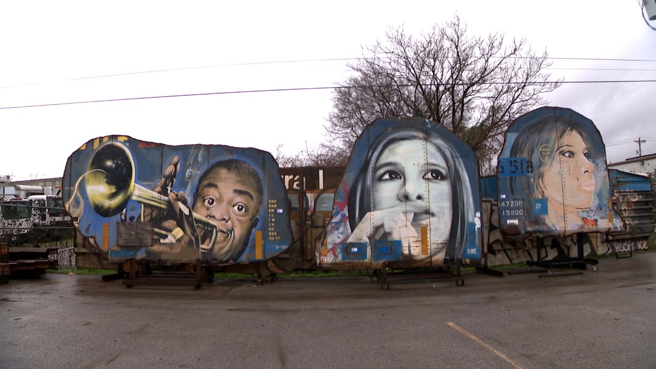 freight train graffiti