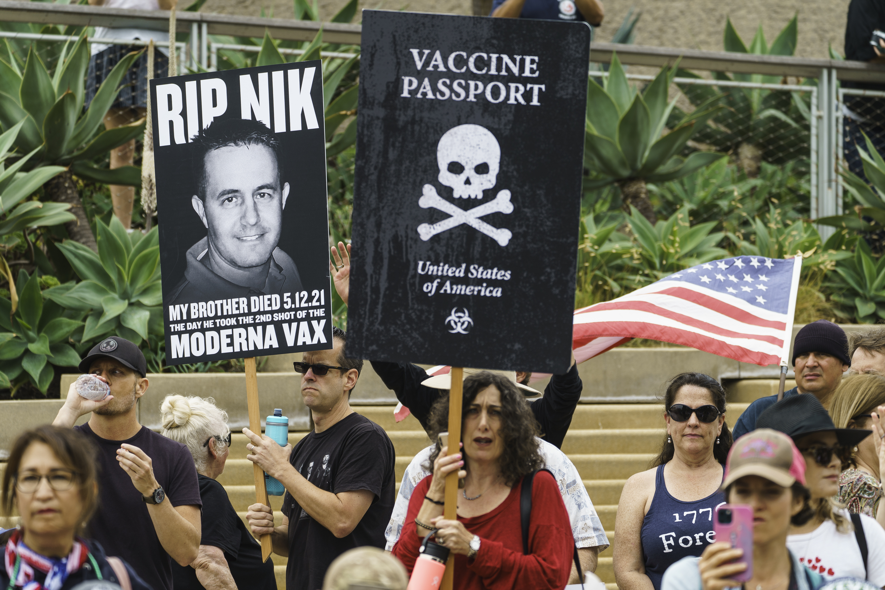 Virus Outbreak California Vaccine Protest