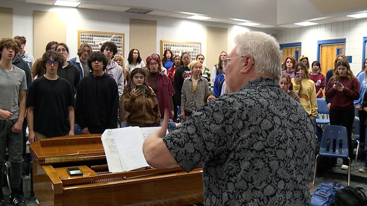 Waxler 5pm pkg East Lake Choir.jpg