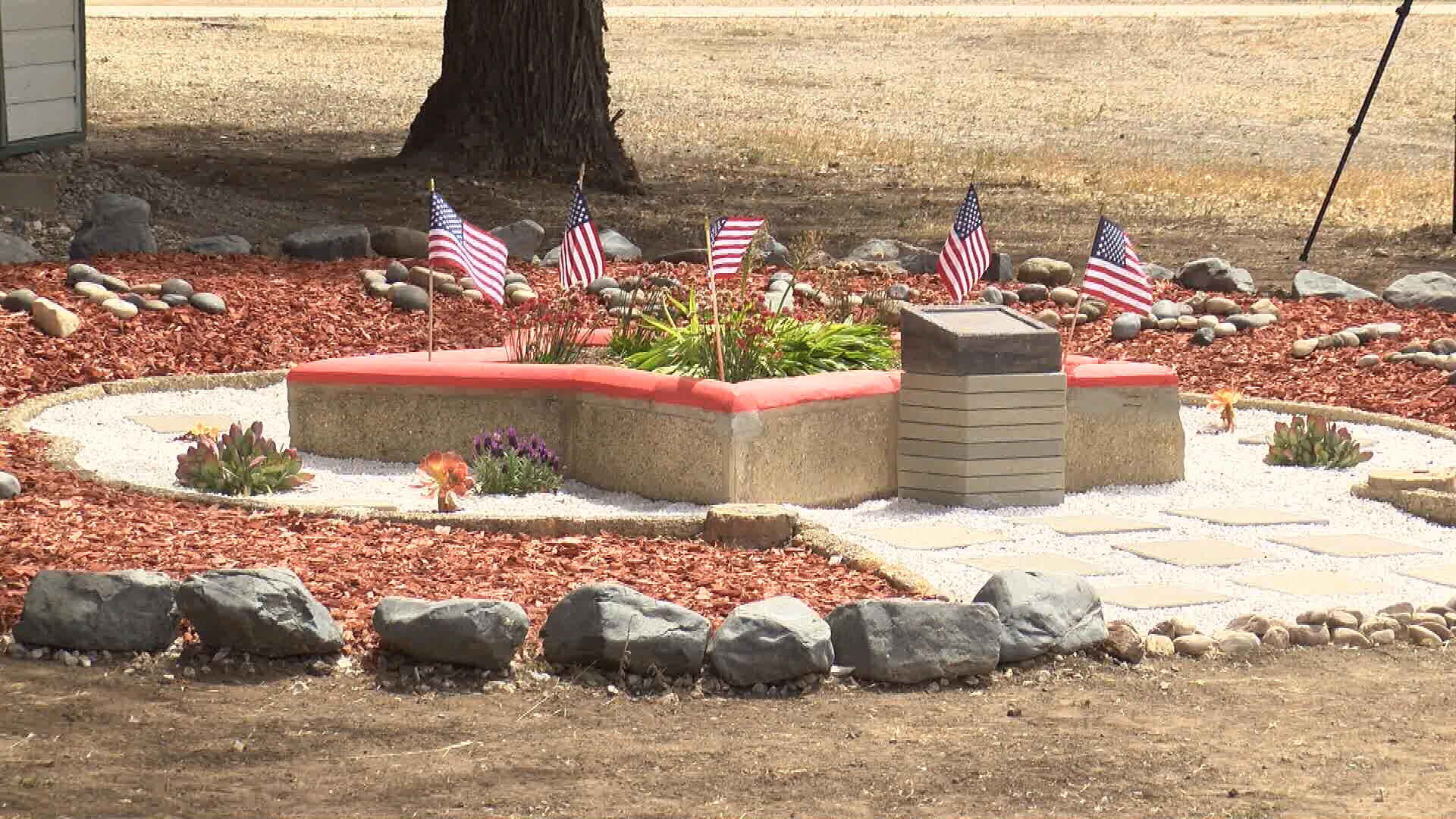 IWO JIMA MEMORIAL.jpg