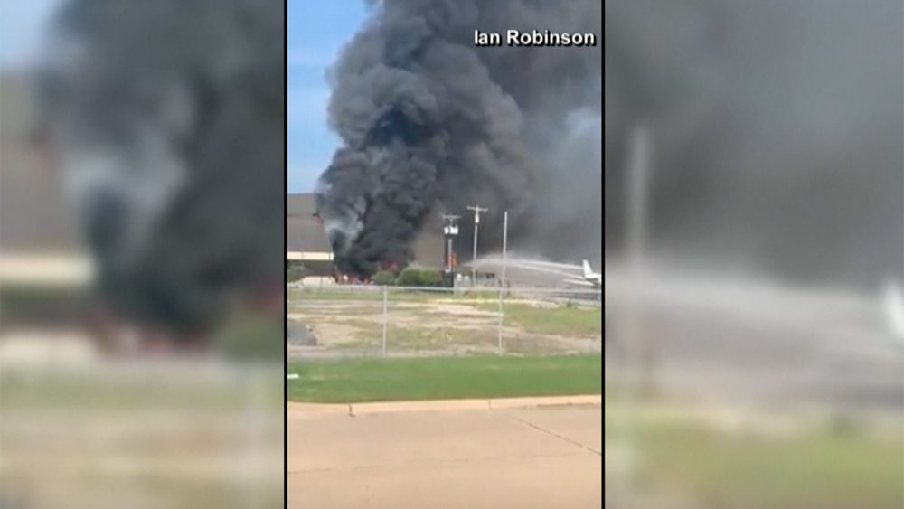 wptv-texas-plane-crash-10-dead.jpg