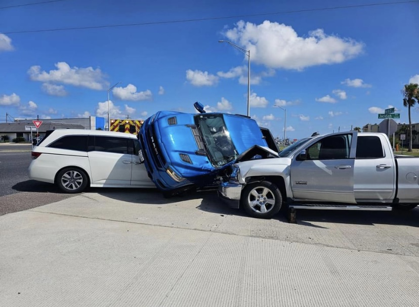 Multiple accidents near JFK Causeway in 24-hour span concern Island drivers - Vimarsana News