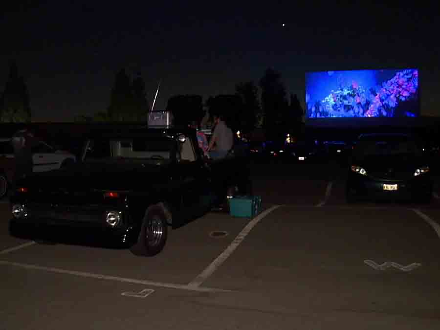 santee_drive_in_movie_theater_screen.jpg