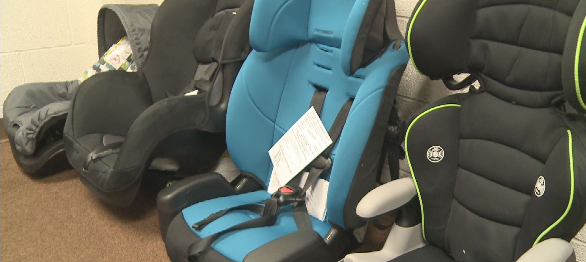 CAR SEAT PICTURE.JPG