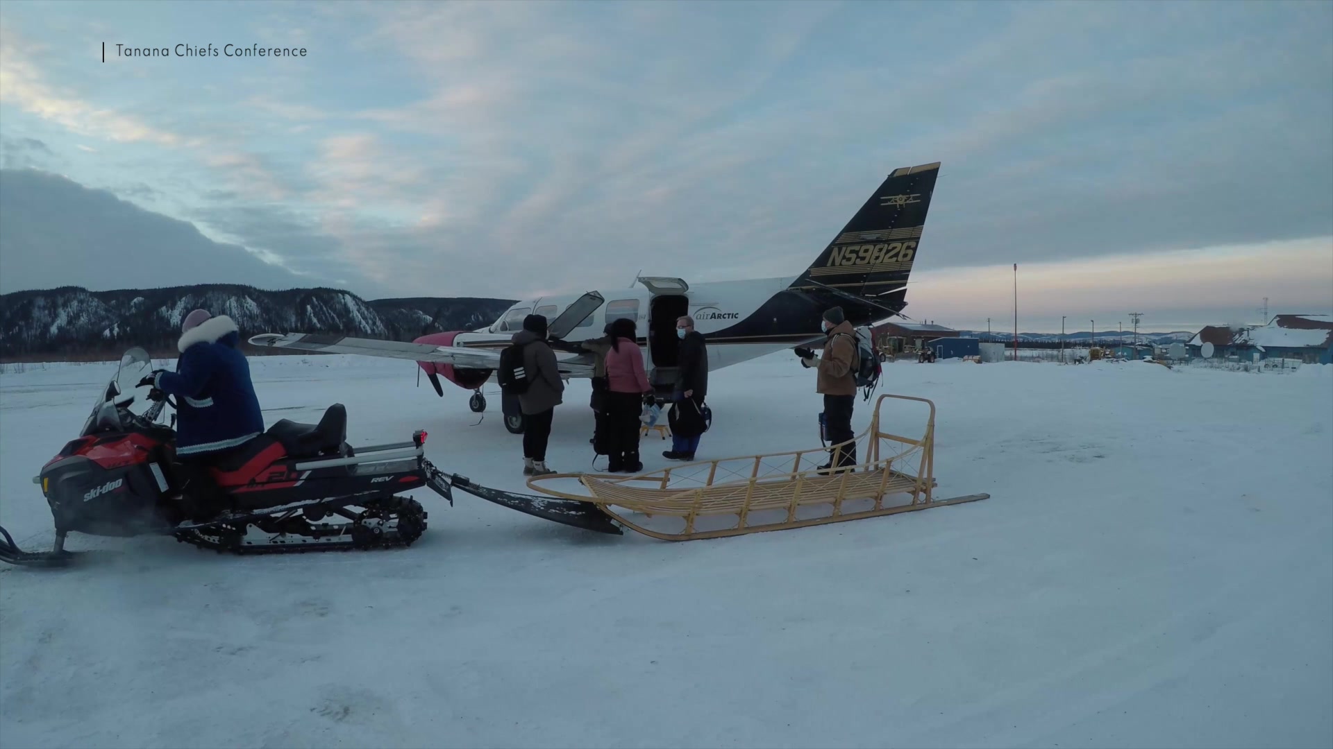 frame_945.jpg