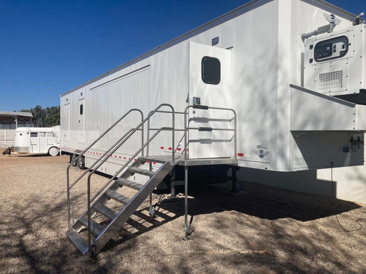 mobile surgery unit.jpg