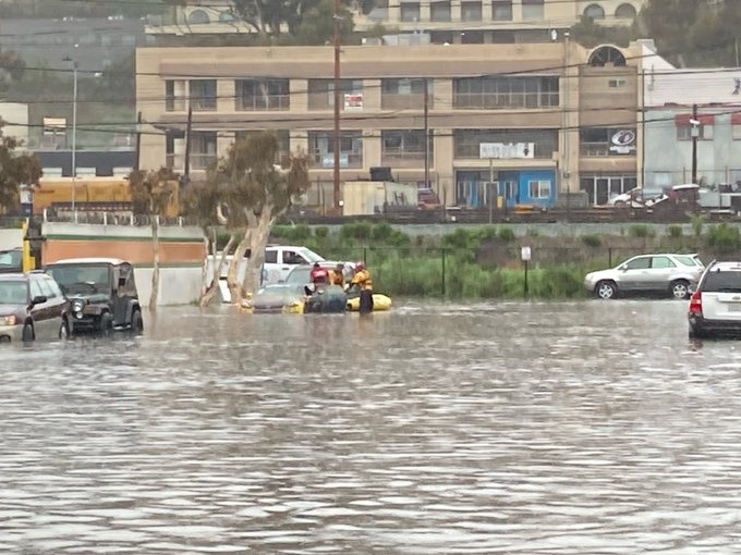water rescue  on Pacific Highway