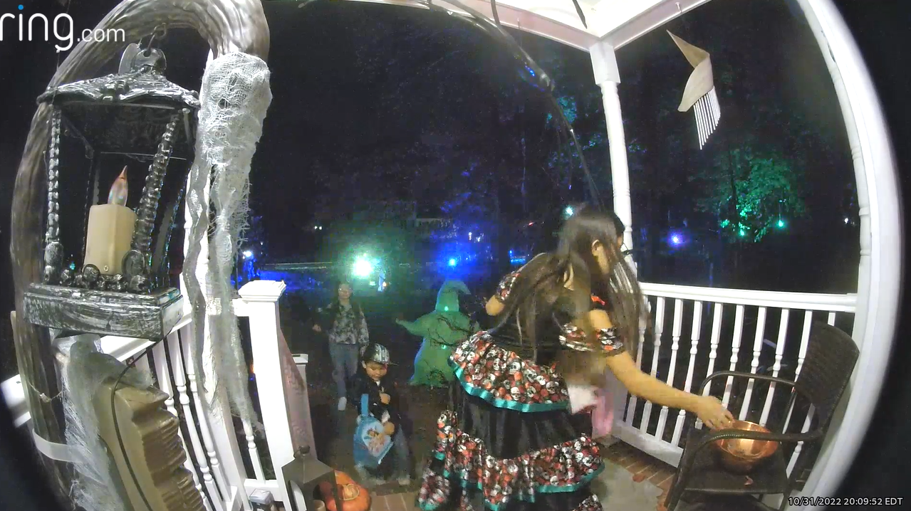 Trick or Treat video 03.png