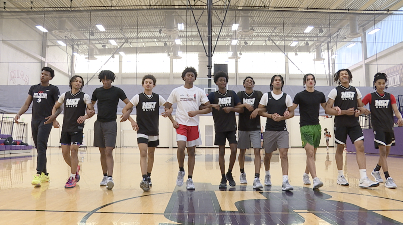 Mount Saint Joseph basketball