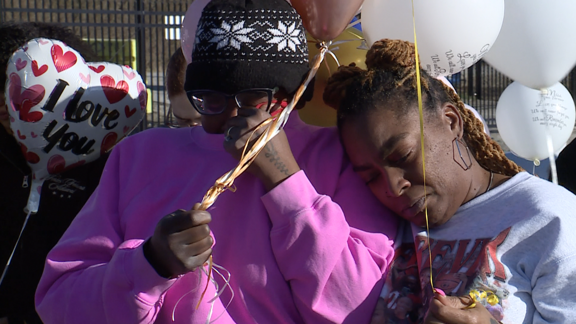 Elayjuh Murray balloon release