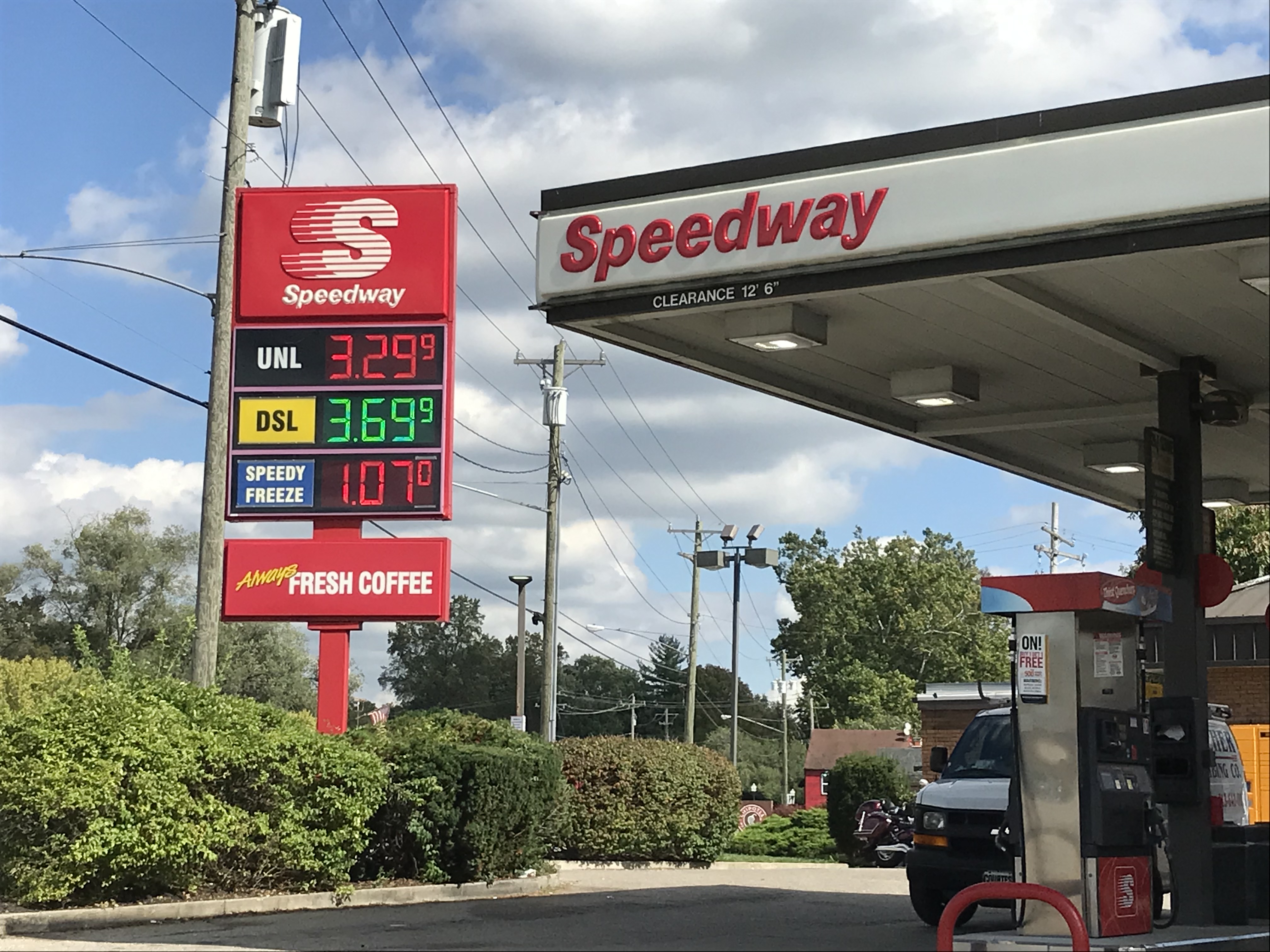 Gas $3.29.jpg