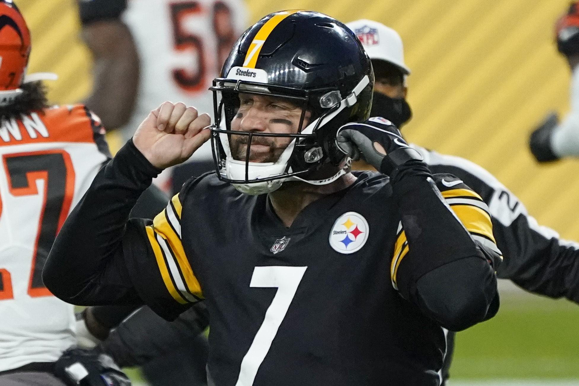Bengals Steelers Football
