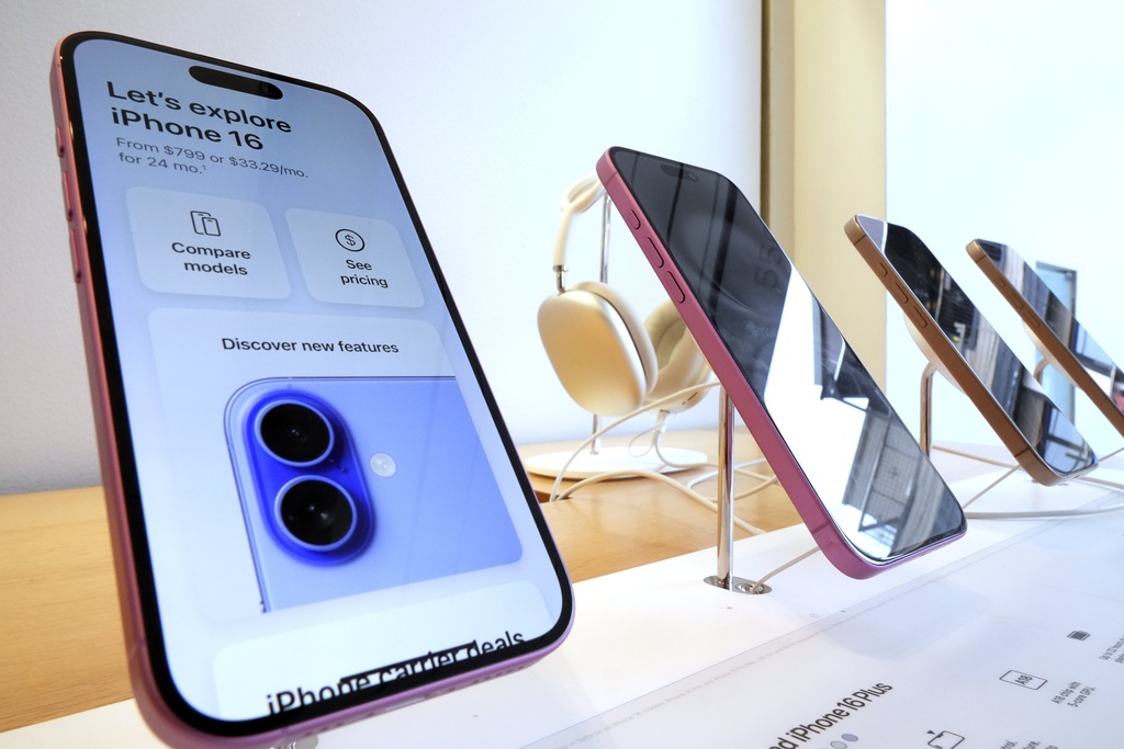 This is a display of iPhone 16s in an Apple Store in Pittsburgh on Jan. 12, 2025. 