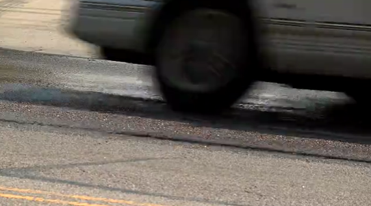 Persistent leak on Colonial Heights road proving tricky for drivers