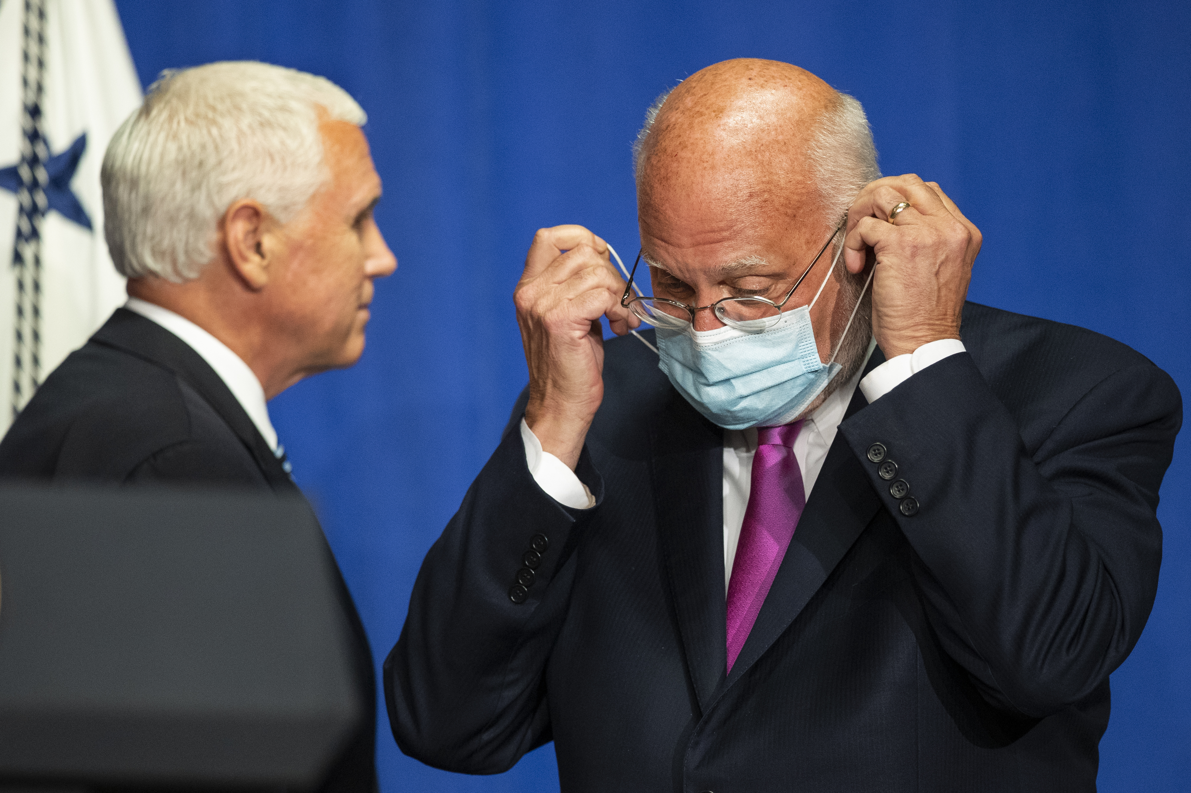 Robert Redfield, Mike Pence