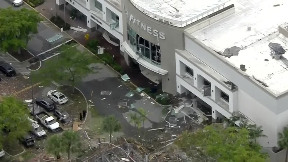 WPTV-LA-Fitness-explosion-01.jpg