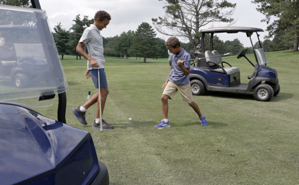 GOLF PICTURE.