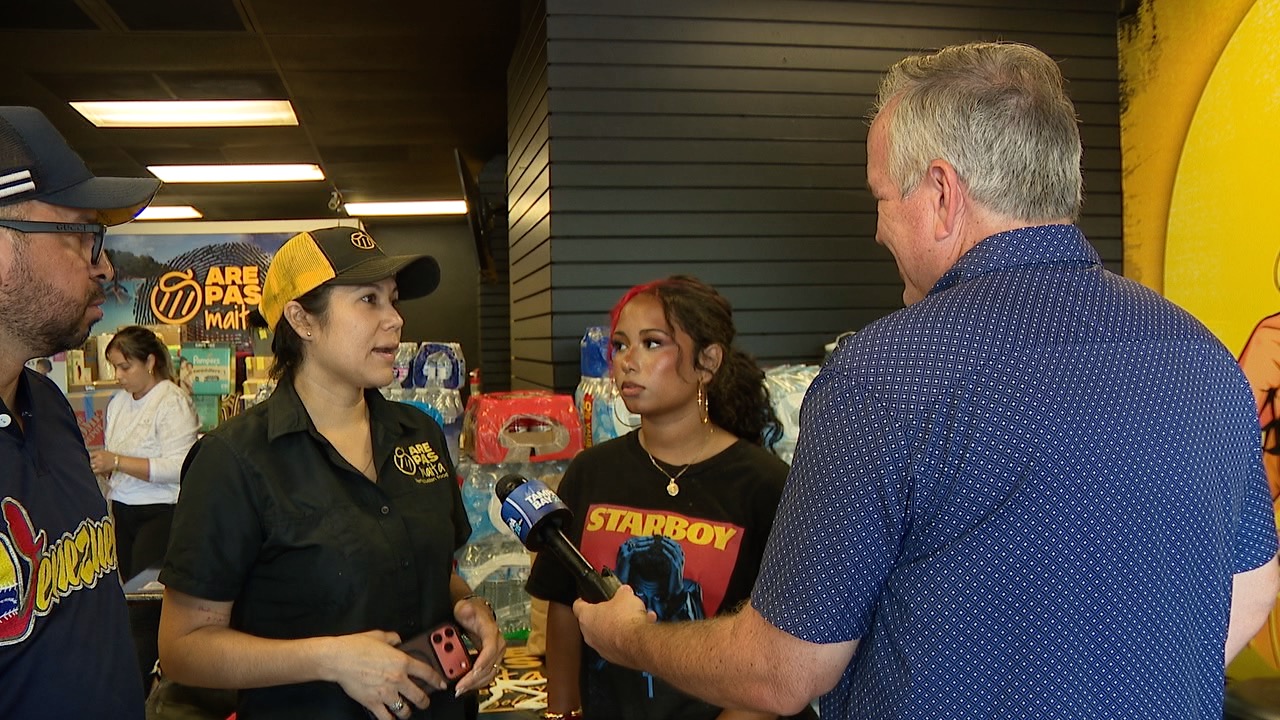 Tampa Bay's Venezuelan community rallies to help after devastating disaster