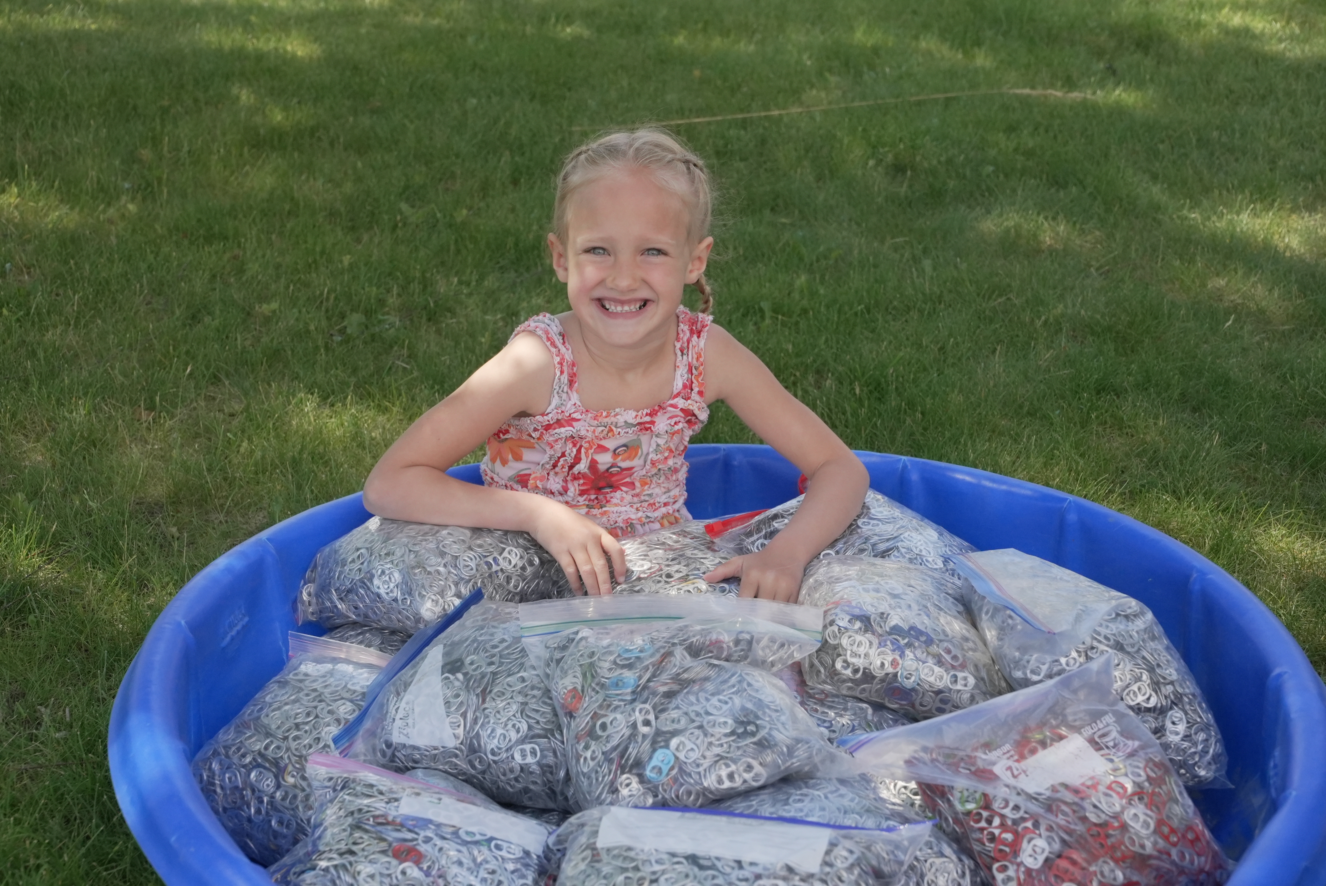 Pool of tabs