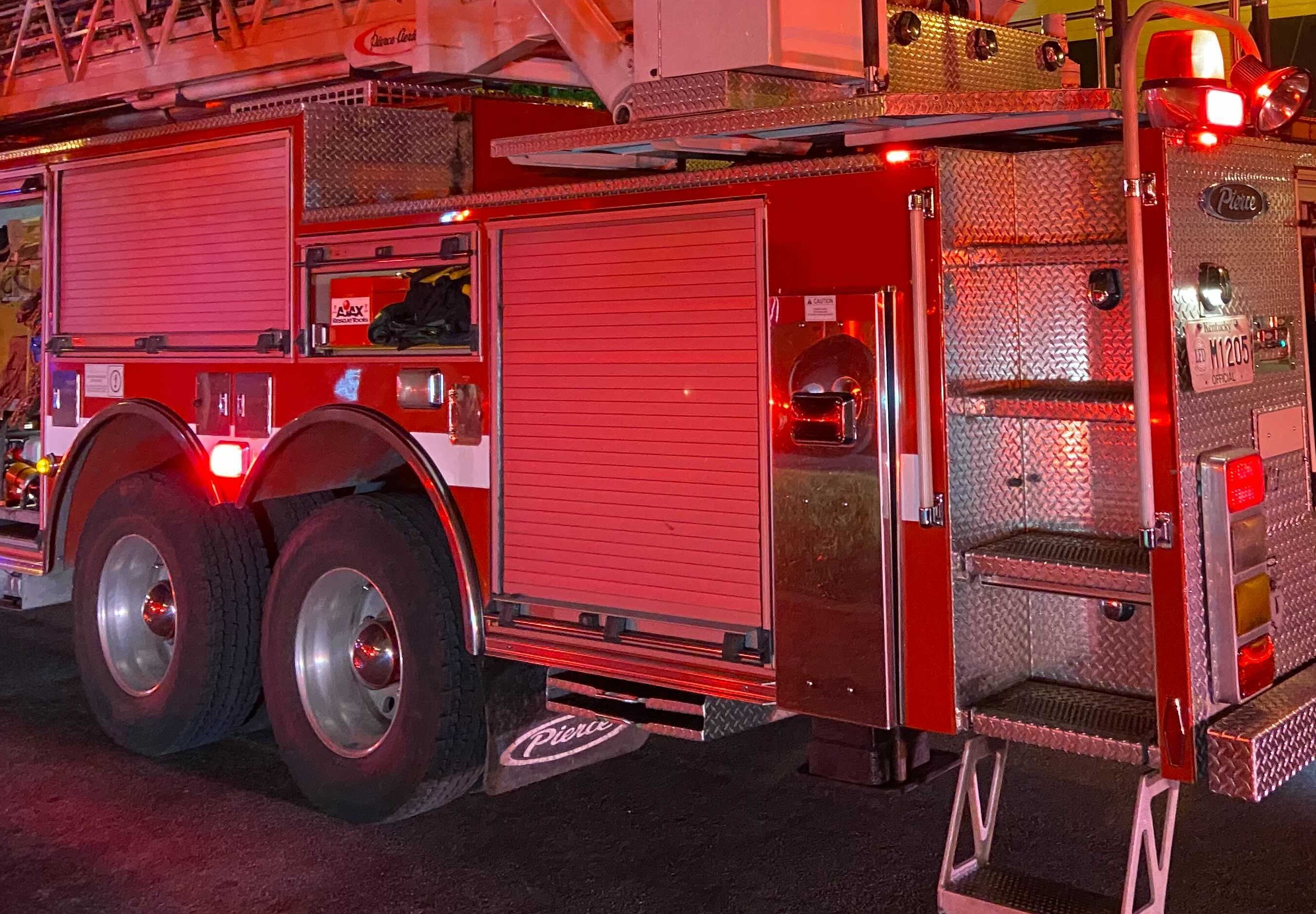 fire truck.jpg