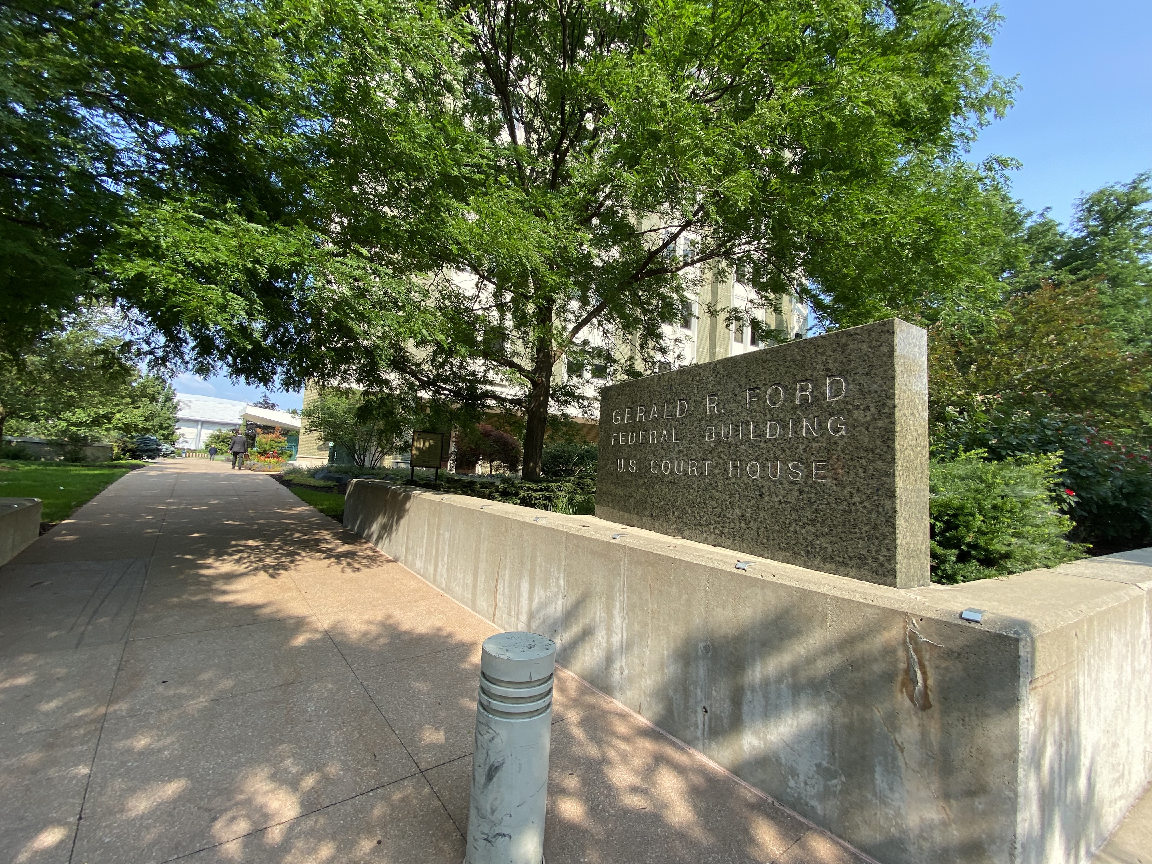 Federal building on Ottawa Avenue