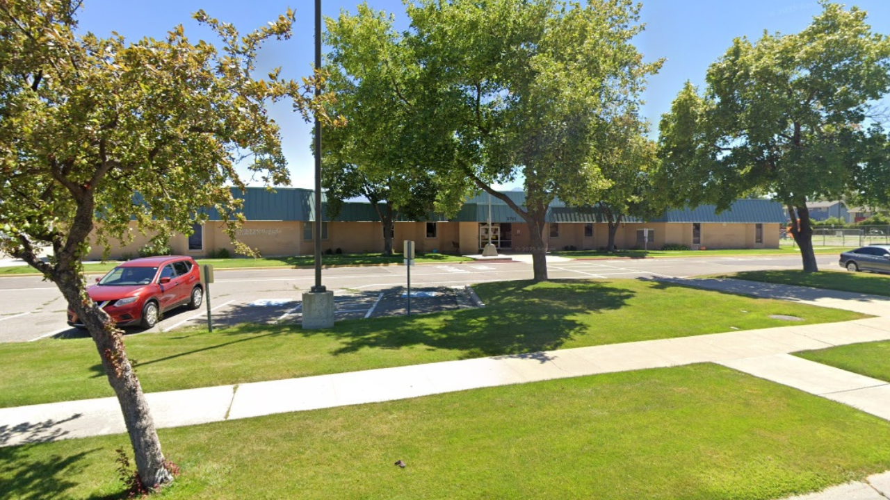 Farnsworth Elementary School1.png