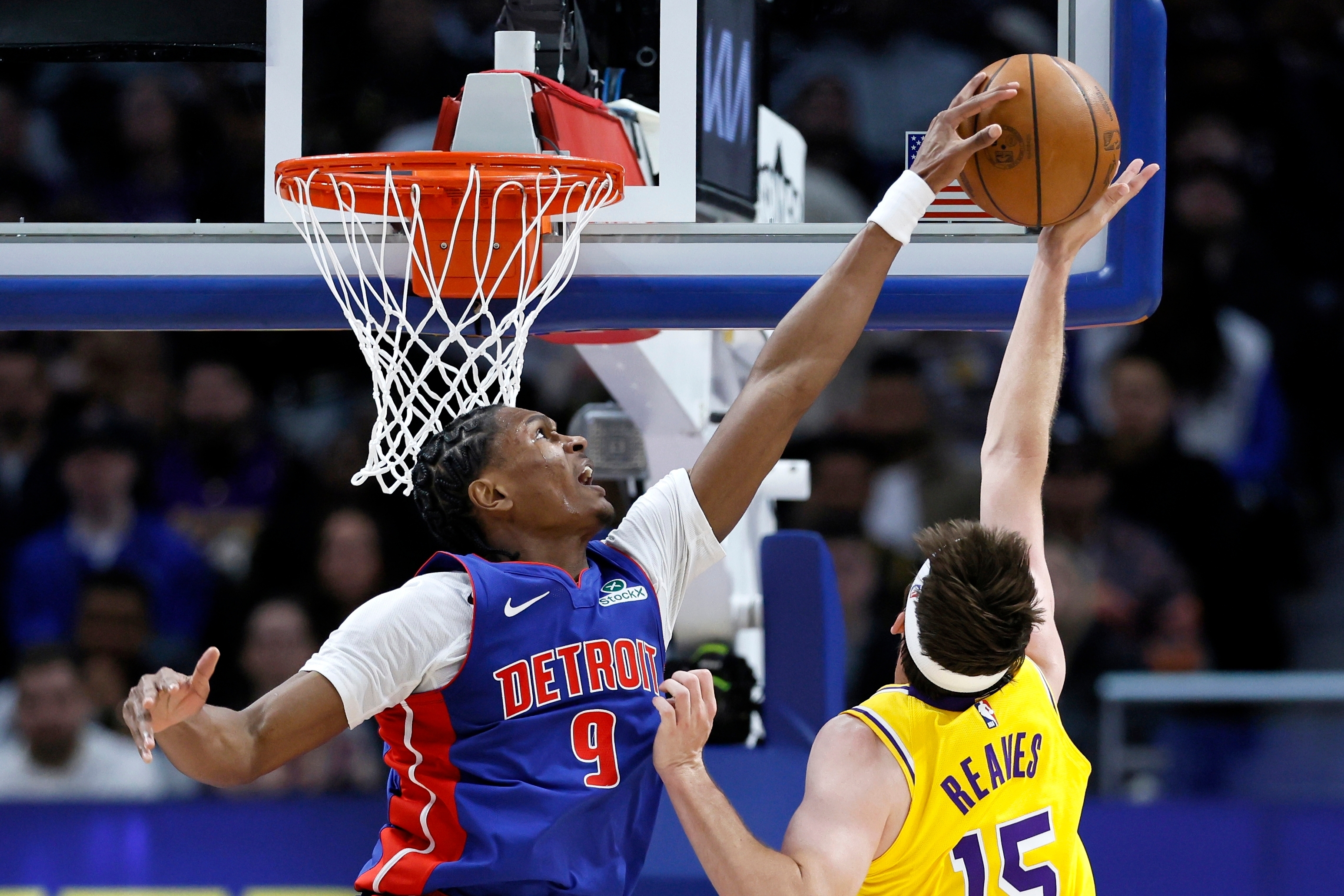 Lakers Pistons Basketball