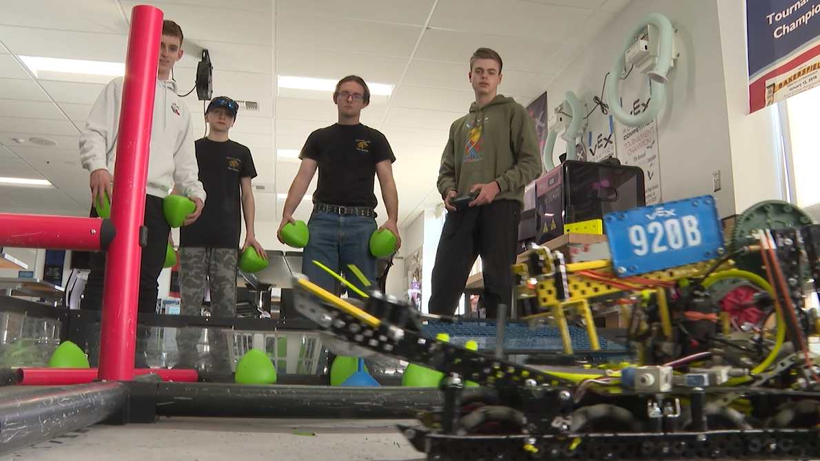 SLOHS robotics team.png
